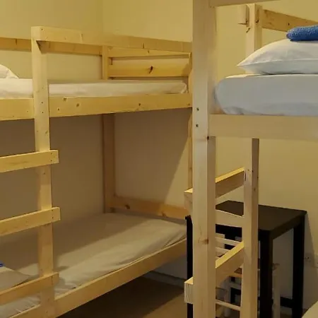 Studio Arena Hostel & Dorms